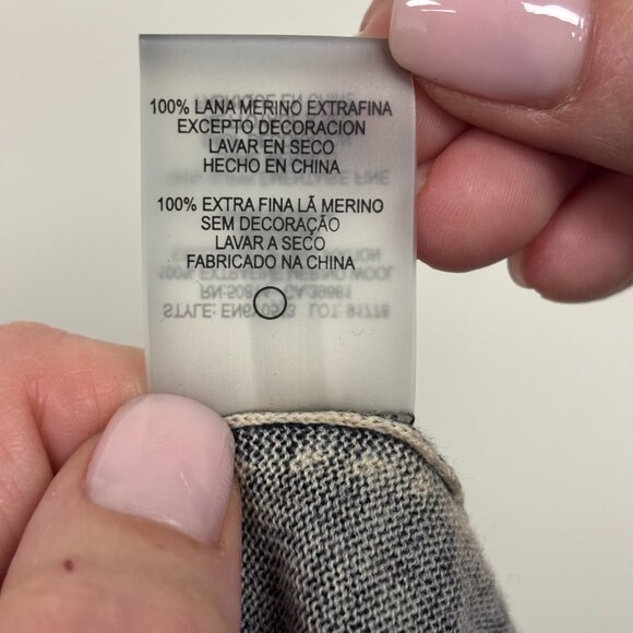 Elie Tahari Lambs Wool Short Sleeve Sweater – Chic Evening Wear - Picture 7 of 8